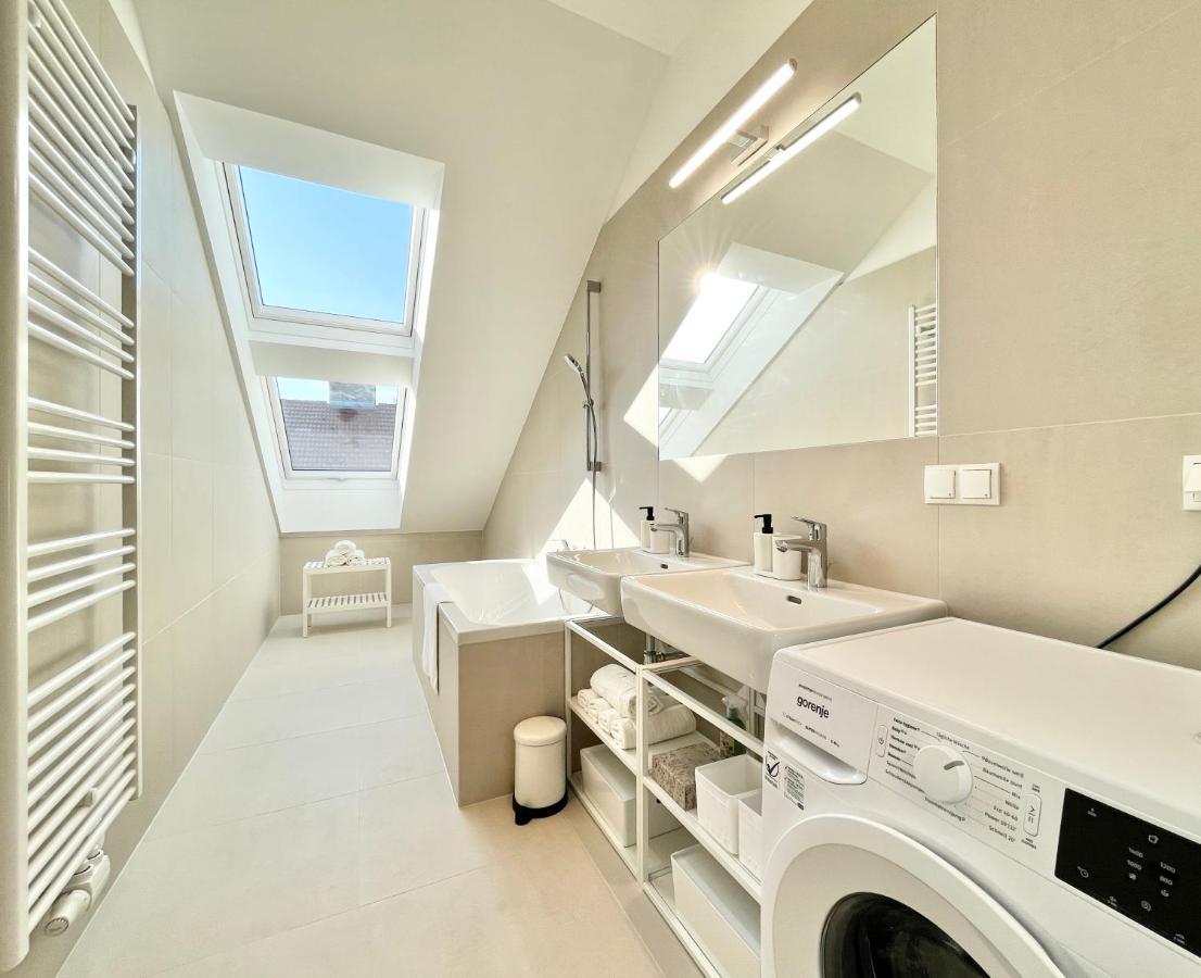 Orestaliving - Penthouse In 1020 Вена Экстерьер фото