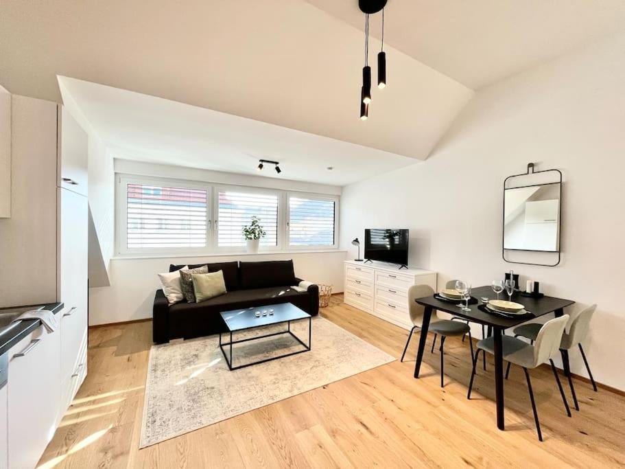 Orestaliving - Penthouse In 1020 Вена Экстерьер фото