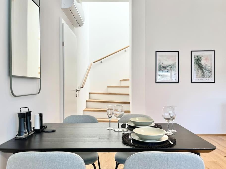 Orestaliving - Penthouse In 1020 Вена Экстерьер фото